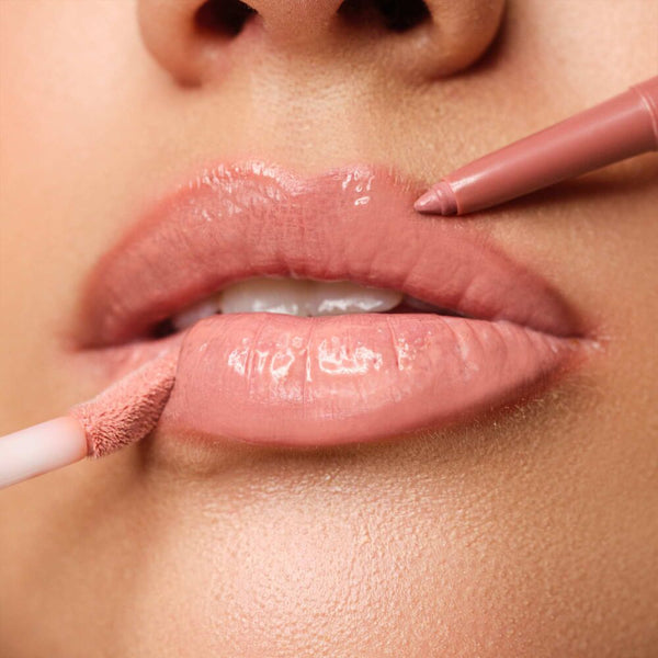 Anwendungsbild Plumping Lip Fluid Glossy Nude