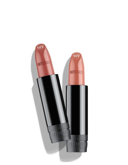Overlay mit zwei Refill-Patronen des neues Couture Lipstick in Nude-Farben