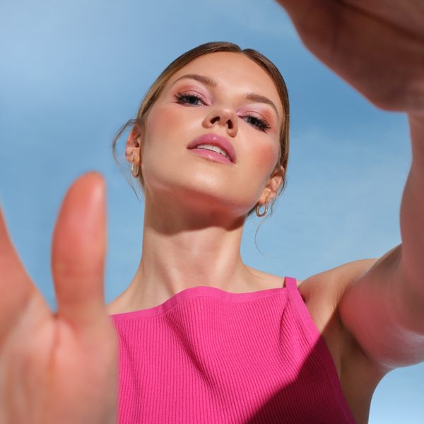 Melde Dich zu ARTDECO Newsletter an und erhalte exklusive Angebote, Make-up Inspiration und neue Beauty Trends direkt in Dein Postfach