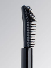 Nahaufnahme der multifunktionalen Bürste der ARTDECO Brow Lift Lamination