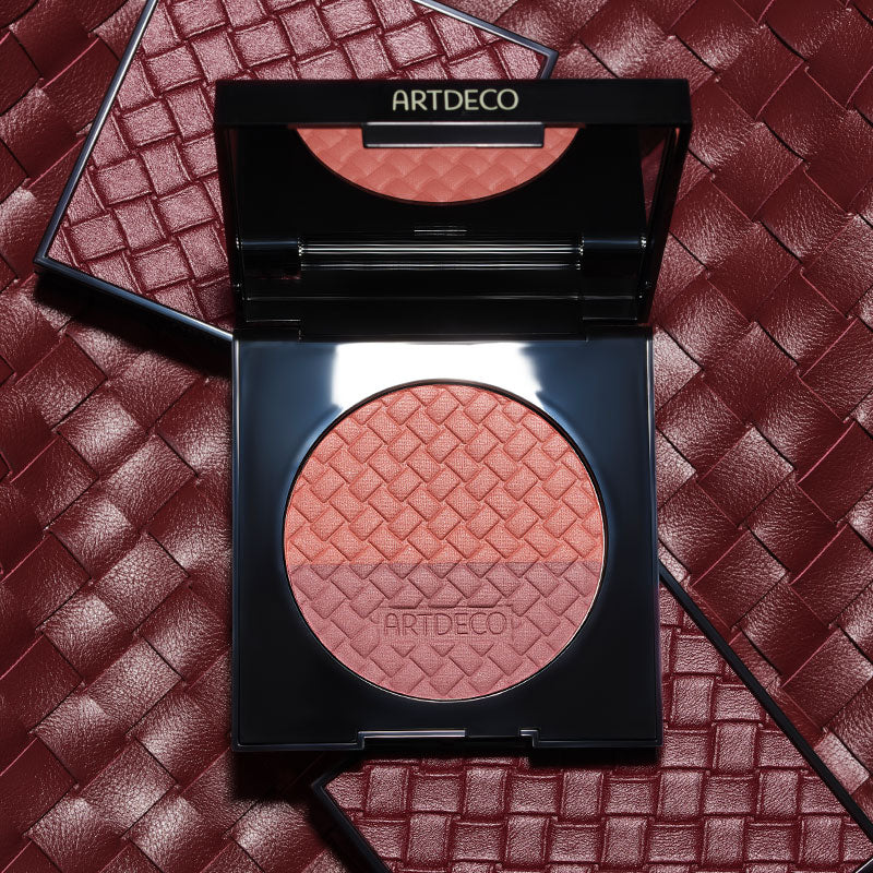Limitierter Blush Couture im Intrecciato-Design