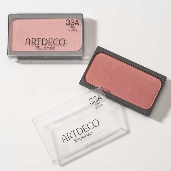 ARTDECO Pfännchen und Deckel des Blushers, die aus 30 % recyceltem Kunststoff bestehen.