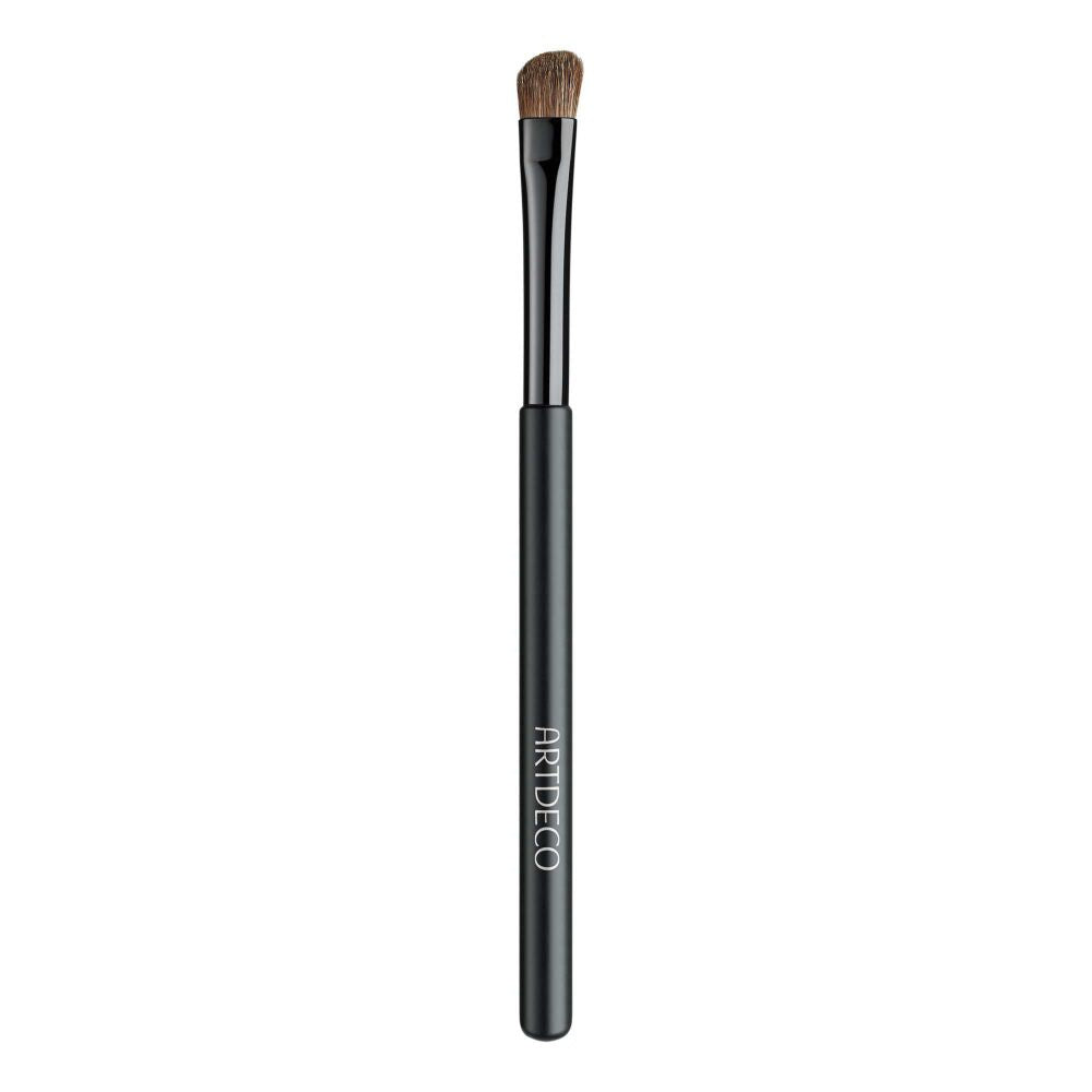 Angled Eyeshadow Brush | ANGLED EYESHADOW BRUSH